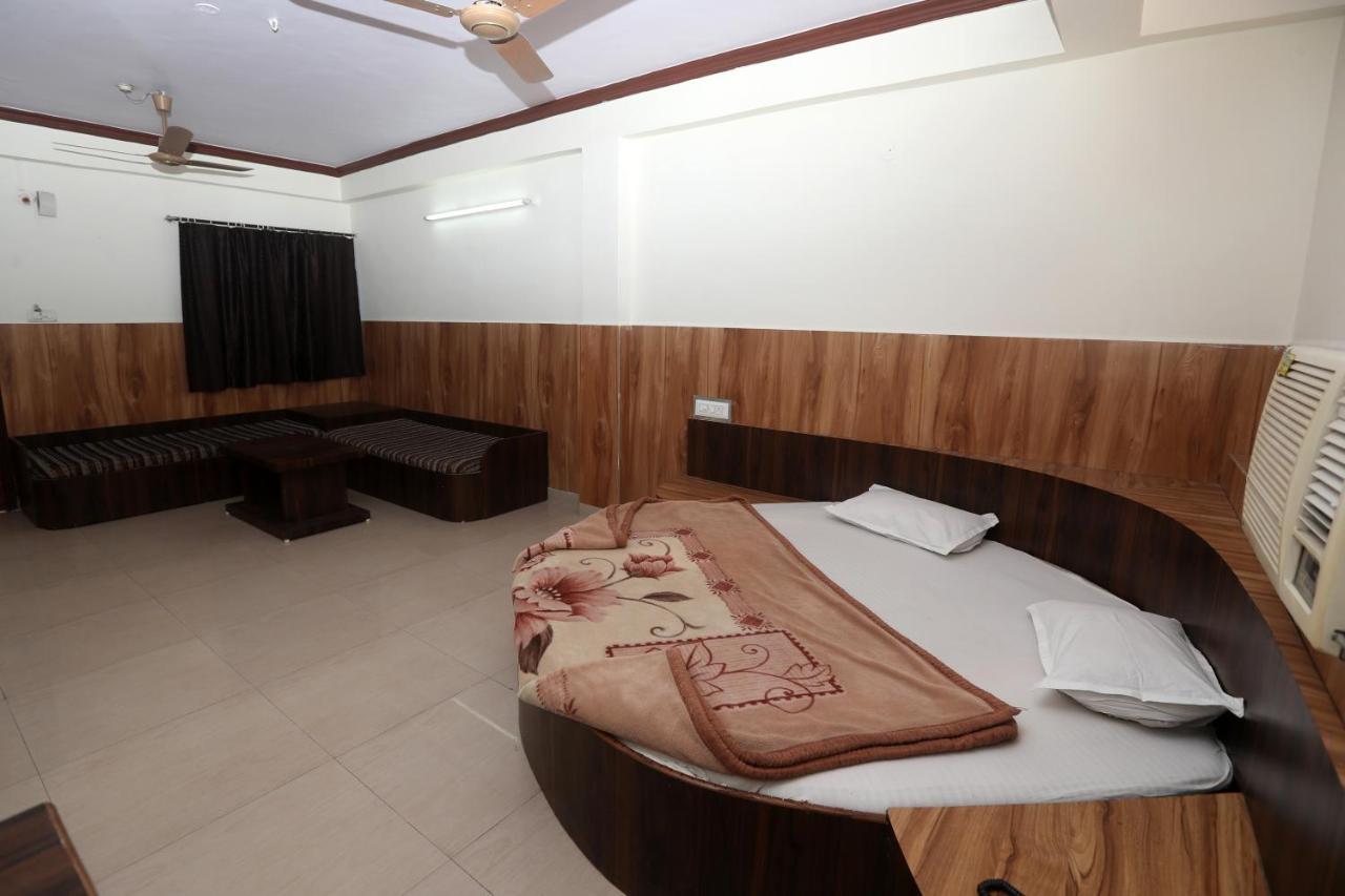 Jain Residency Hotel Pachmarhi Luaran gambar