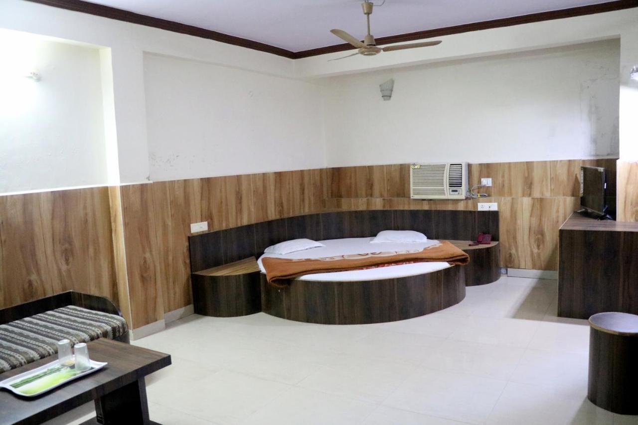 Jain Residency Hotel Pachmarhi Luaran gambar